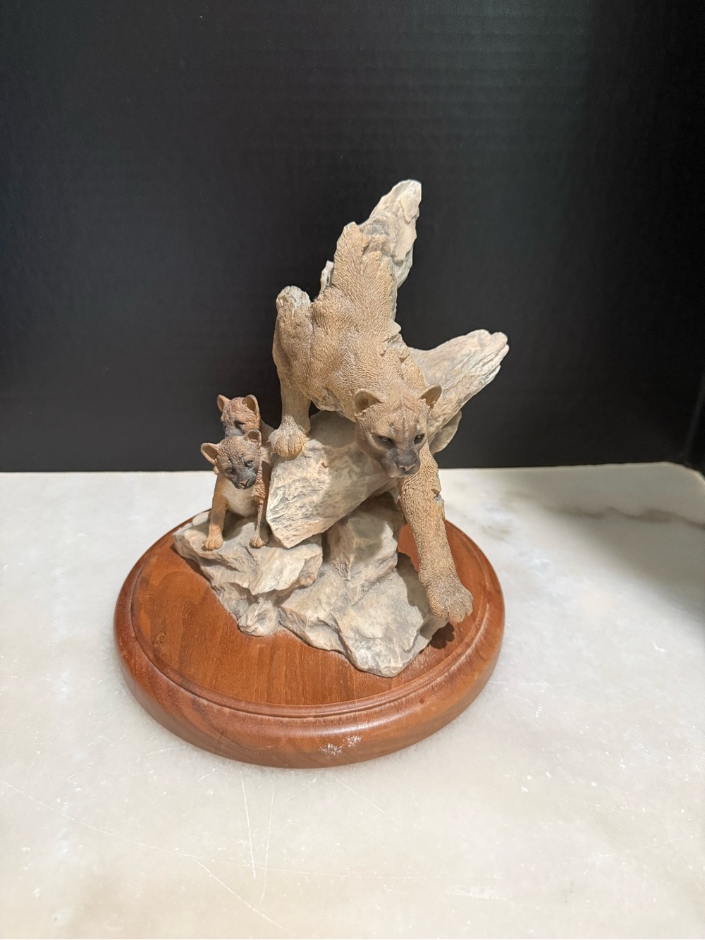 Mill Creek Studios Mountain Lion
Statue 'Maternal Refuge' #4502